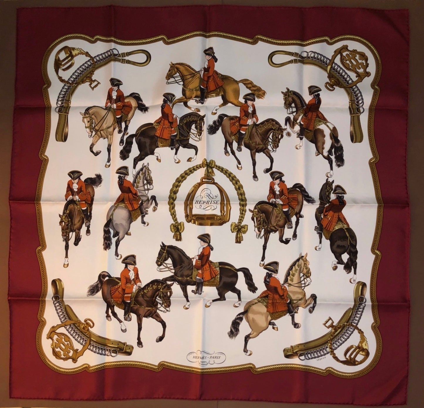 Hermes Carres 90 Reprise by LeDoux VTG Scarf